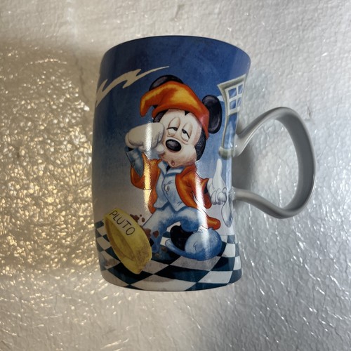 Disney store mickey surreal - disney,
